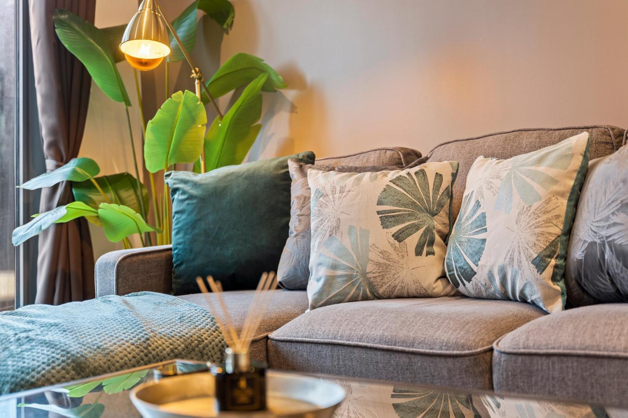 Shanti Suite - 2Bed 2Bath City Centre - Wifi - Netflix- Parking- Modern- Perfect For Family, Contractors, Leisure, Business By Shanti Nights Birmingam Exterior foto